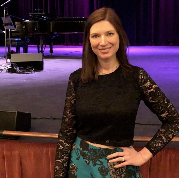 Meet your Posher, Natalie - Picture 1 of 1